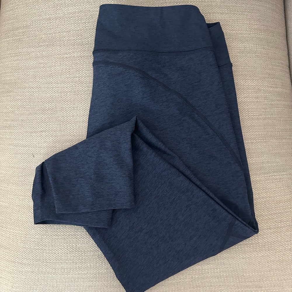 Outdoor Voices 3/4 Warmup Leggings